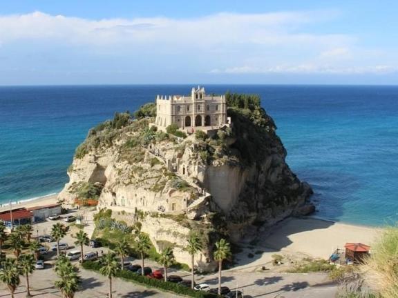 Montagna&Mare Calabria B&B Rent Ebike E Bed Motorbike Colosimi Exterior photo